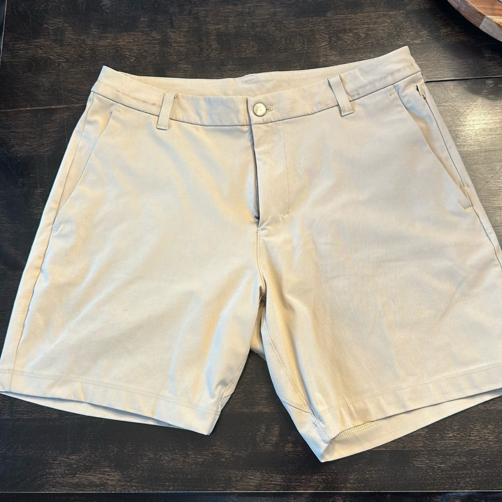 Lululemon ABC Classic fit short 7” inches inseam *warpstreme